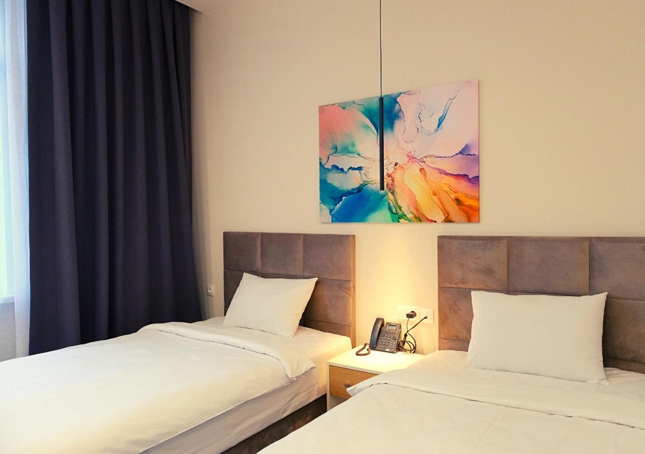 Add Hotel Ałma Ata Zewnętrze zdjęcie